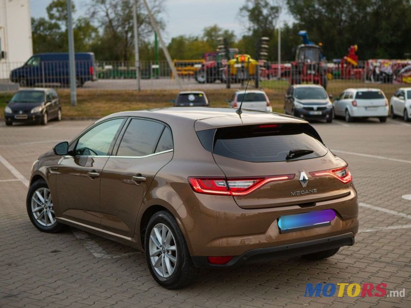 2016' Renault Megane photo #2