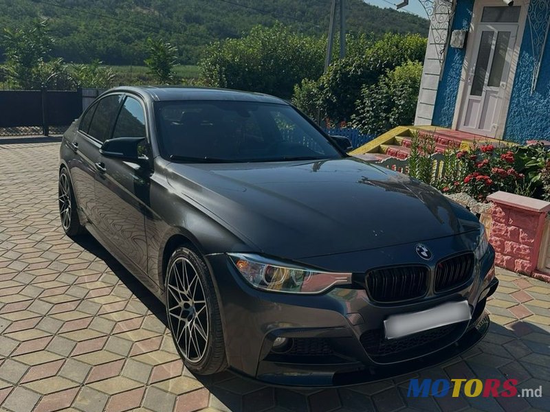 2013' BMW 3 Series photo #4