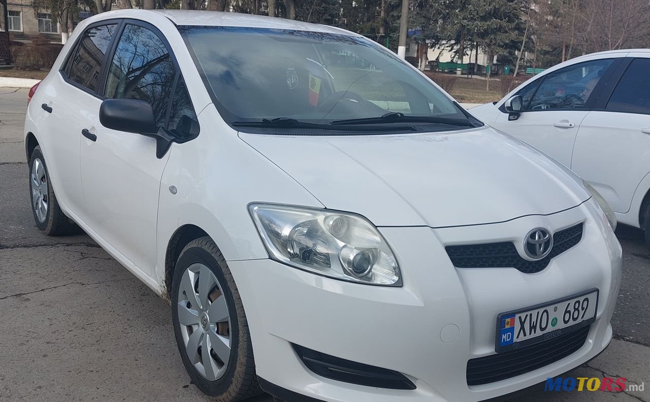 2009' Toyota Auris photo #1