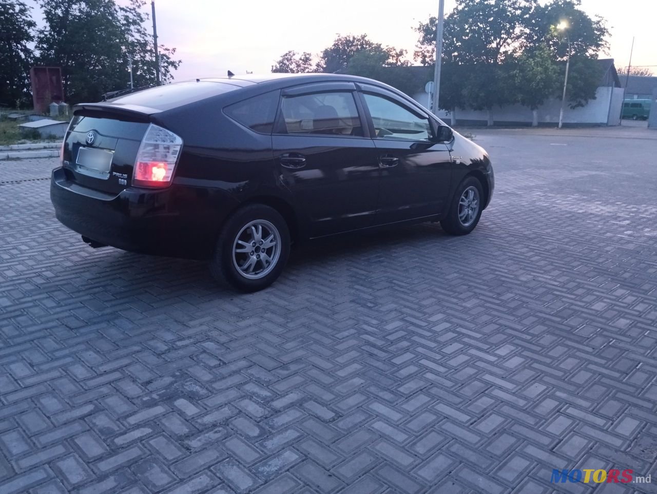 2008' Toyota Prius photo #4