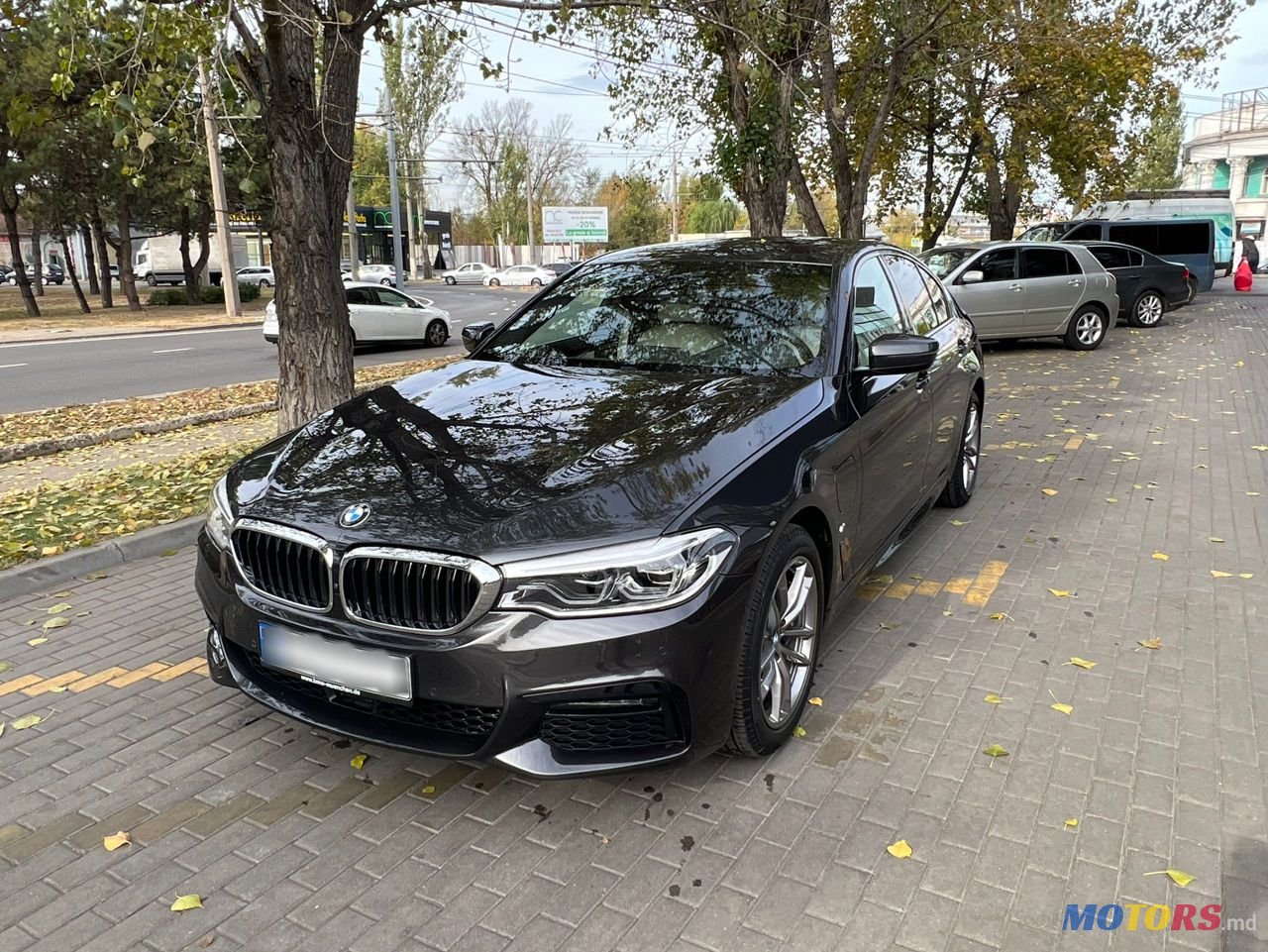 2019' BMW 5 Series photo #1