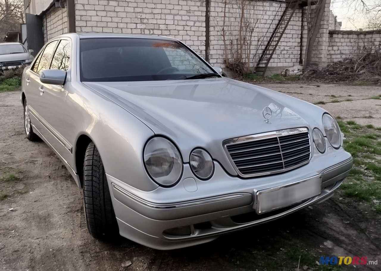 2001' Mercedes-Benz E-Class photo #3