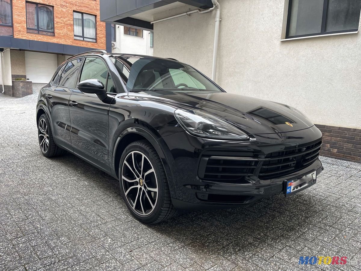 2018' Porsche Cayenne photo #2