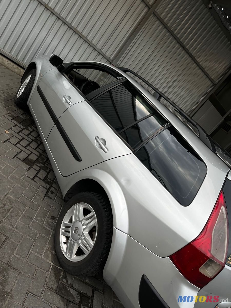 2007' Renault Megane photo #2