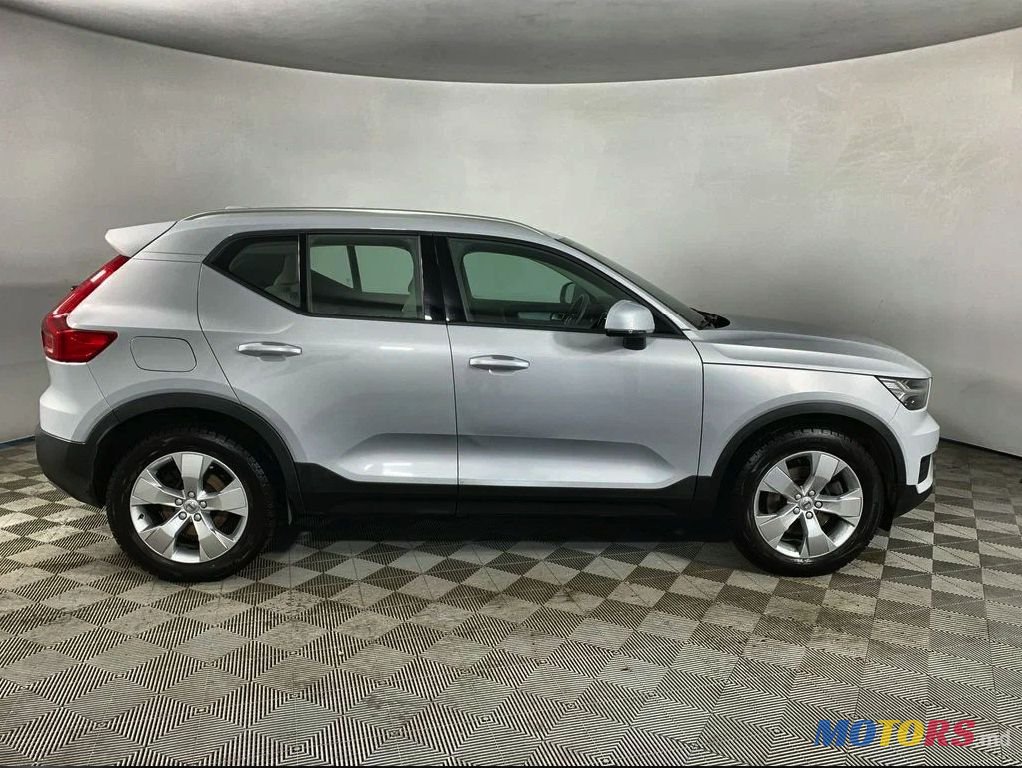 2018' Volvo Xc40 photo #4