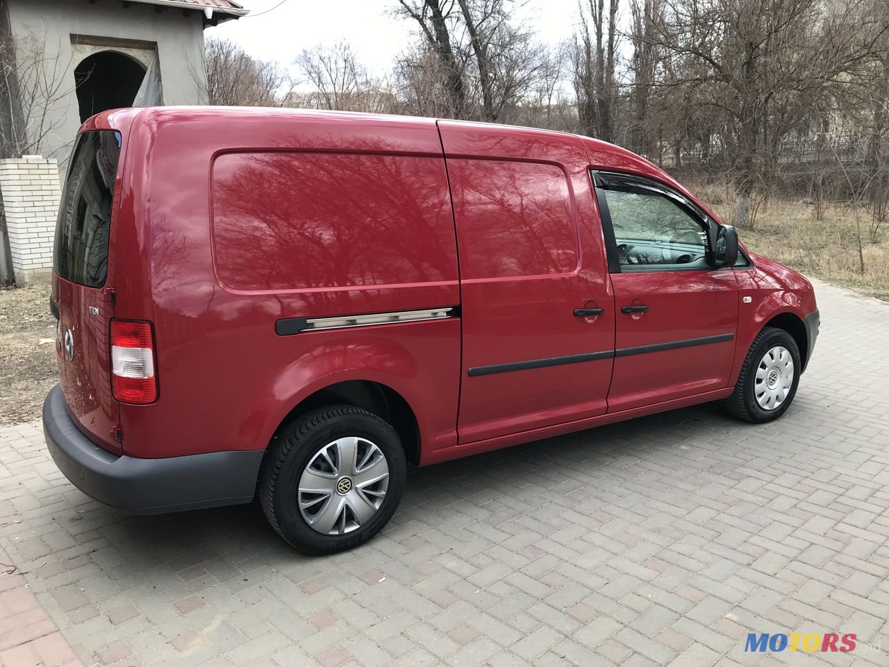 2010' Volkswagen Caddy photo #2