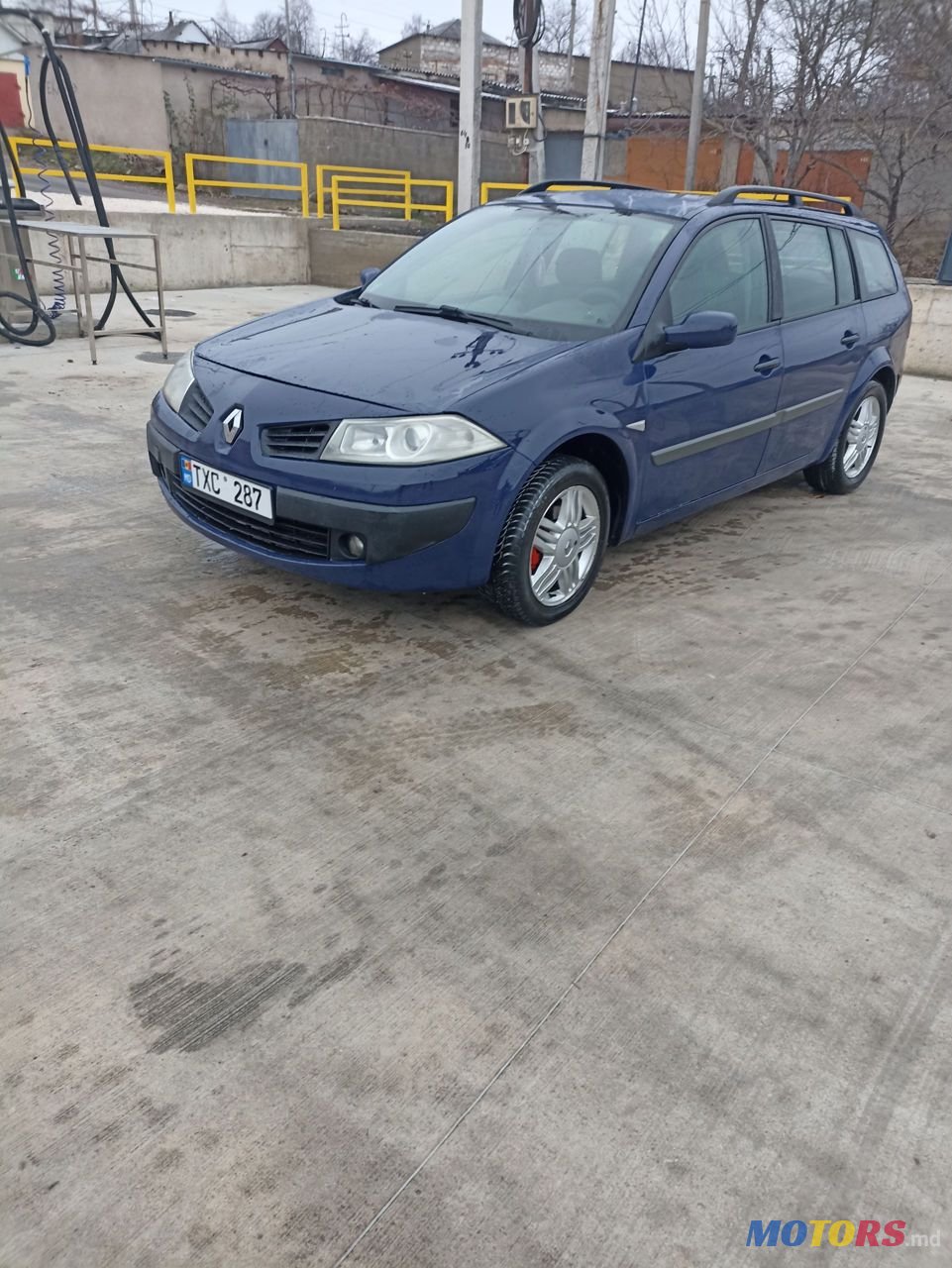 2008' Renault Megane photo #1