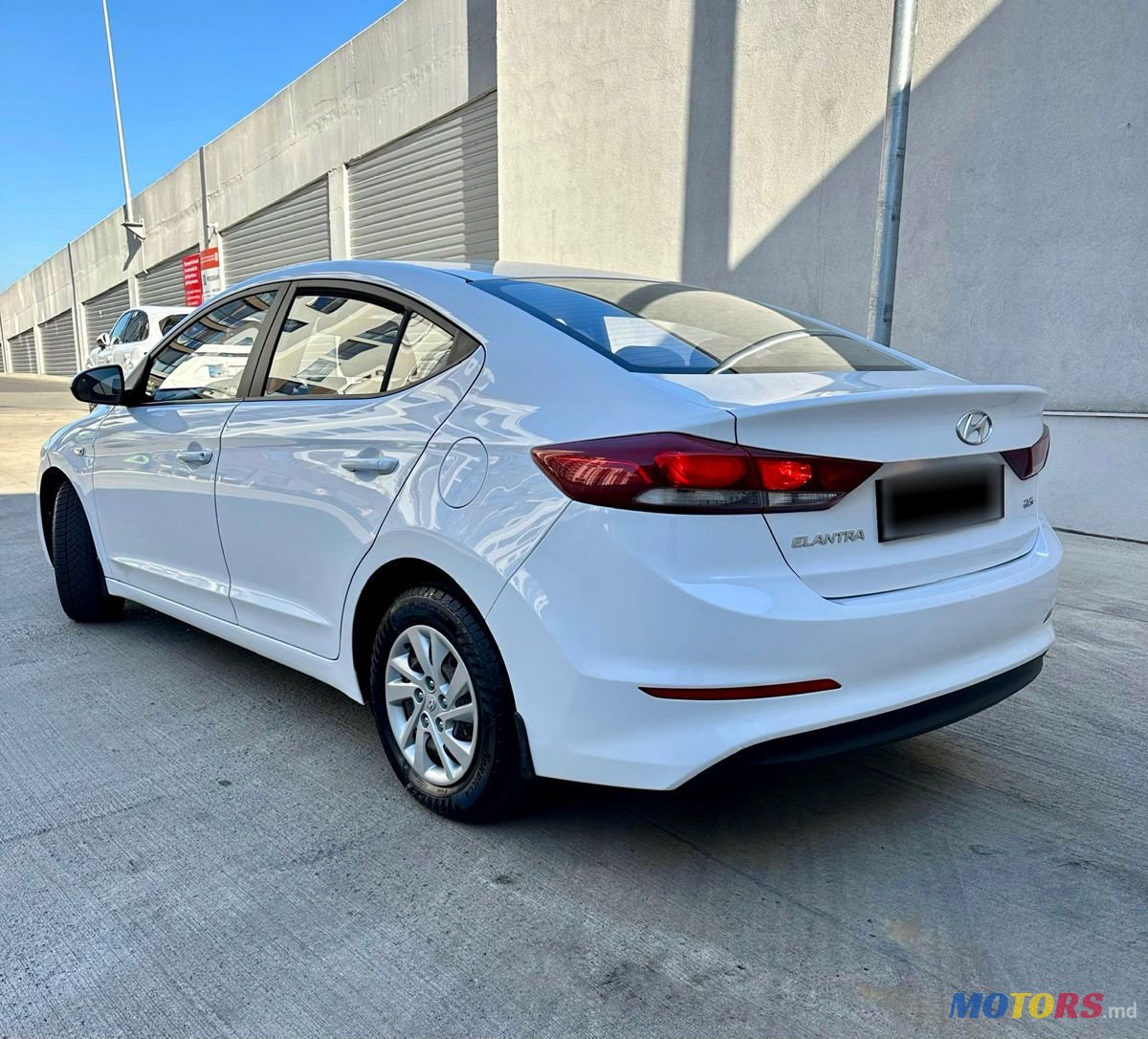 2017' Hyundai Elantra photo #3