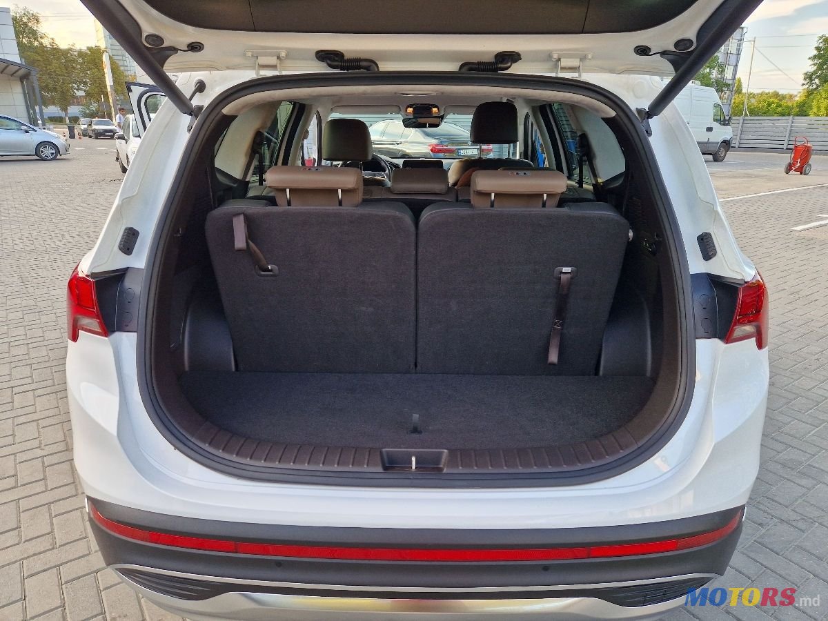 2020' Hyundai Santa Fe photo #6