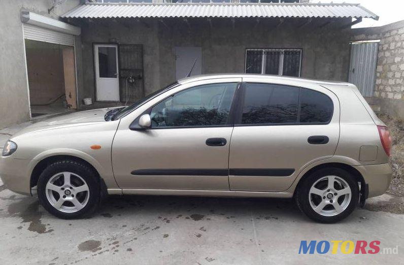 2004' Nissan Almera photo #1