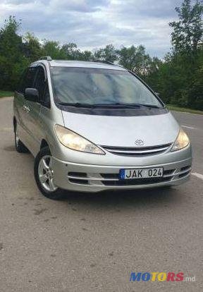 2001' Toyota Previa photo #1