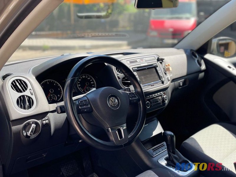 2013' Volkswagen Tiguan photo #4