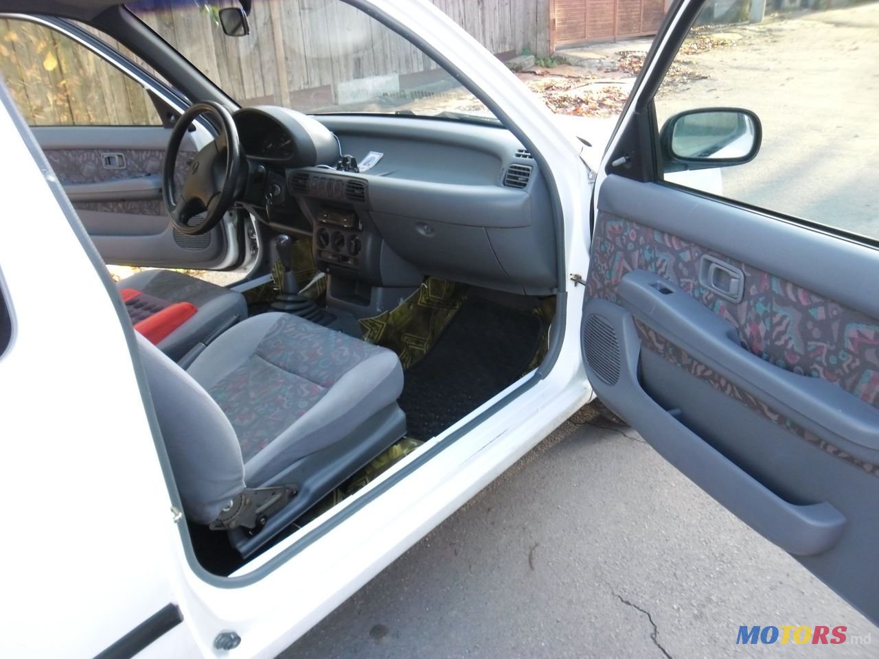 1997' Nissan Micra photo #6