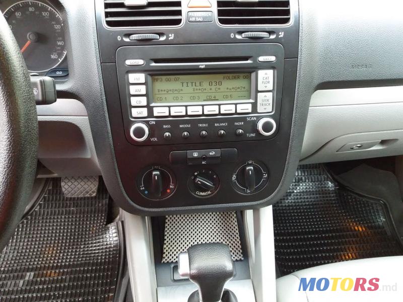 2007' Volkswagen Jetta photo #3