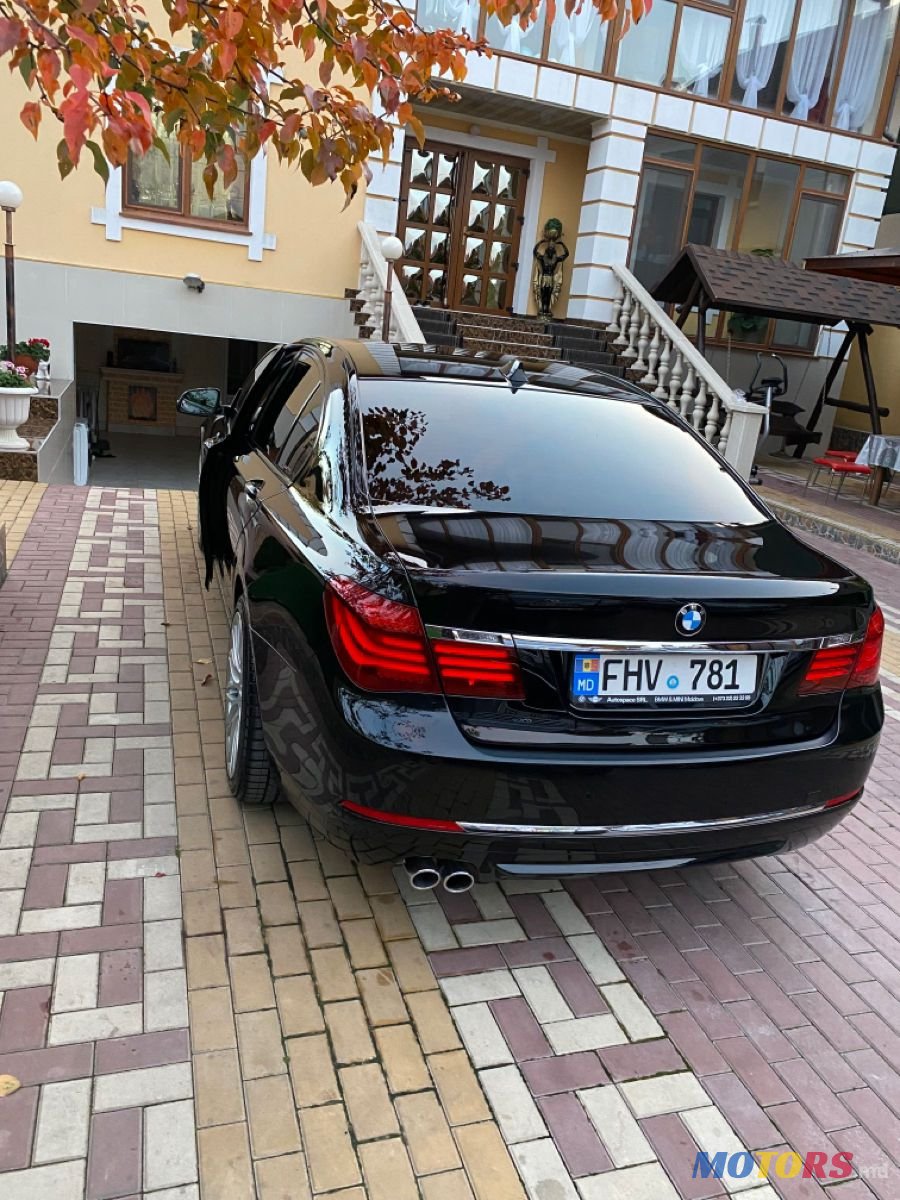 2013' BMW 7 Series photo #3