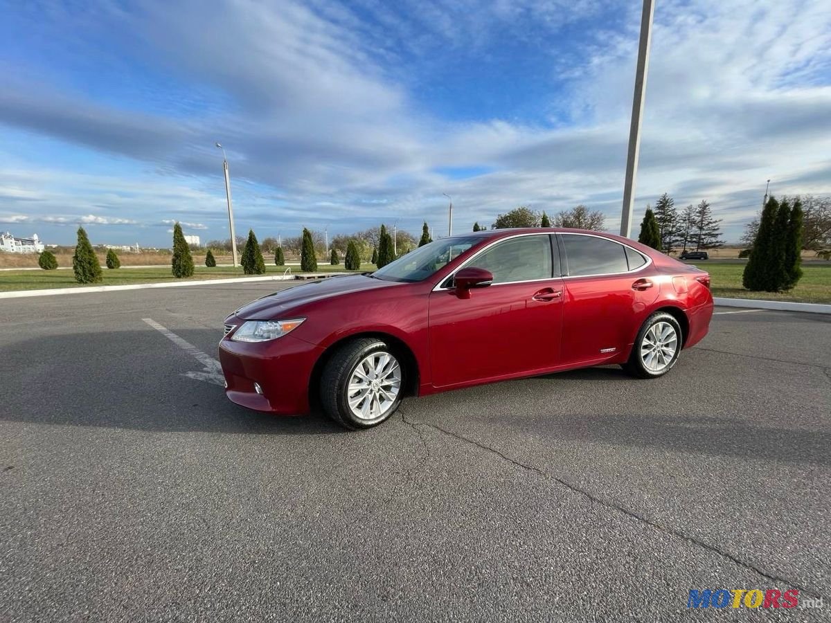 2013' Lexus Es Series photo #2