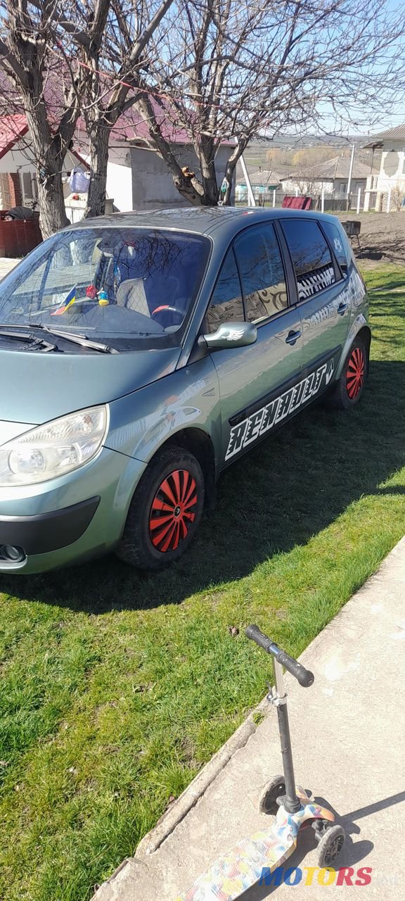 2005' Renault Scenic photo #1
