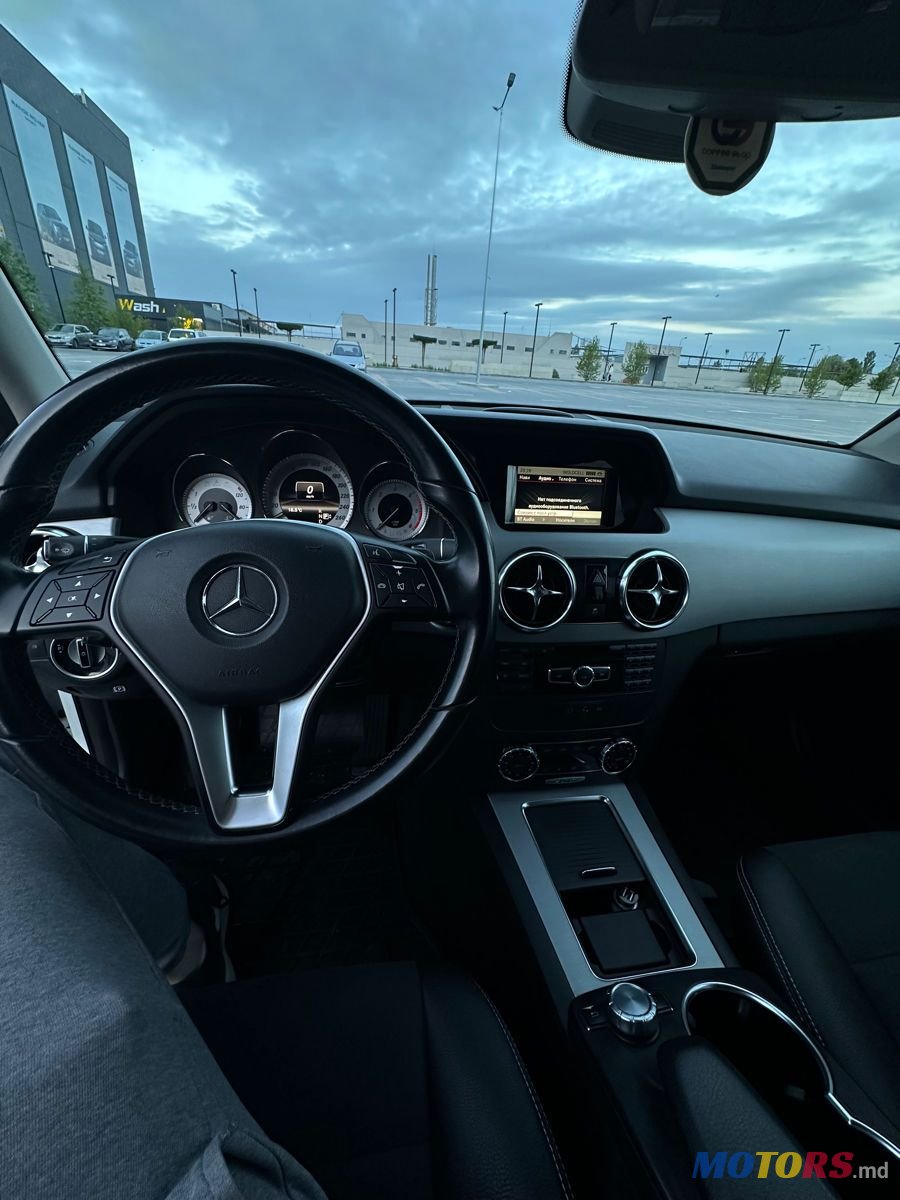 2012' Mercedes-Benz GLK-Class photo #5