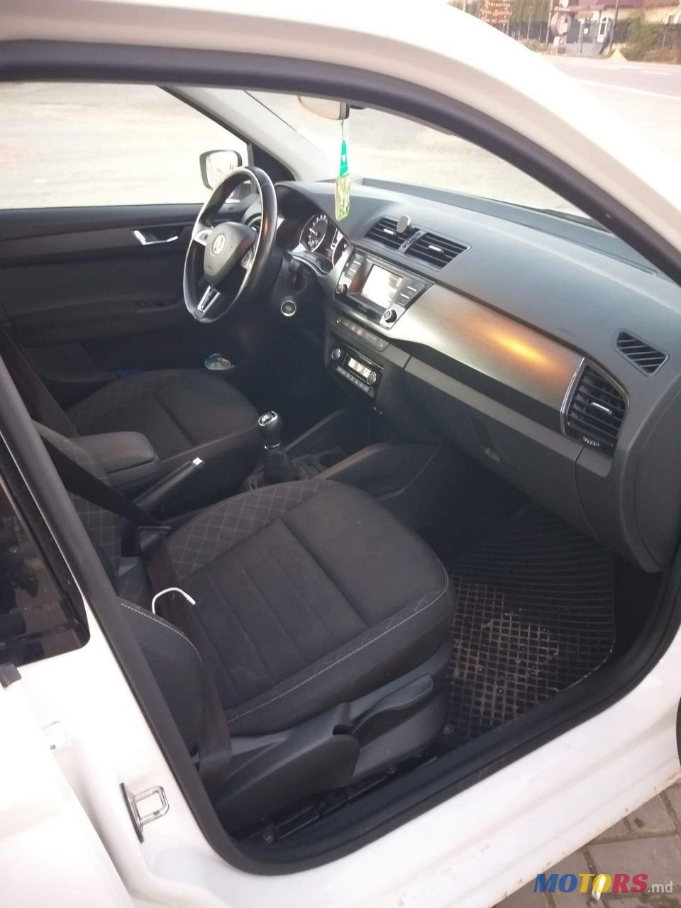 2016' Skoda Fabia photo #5