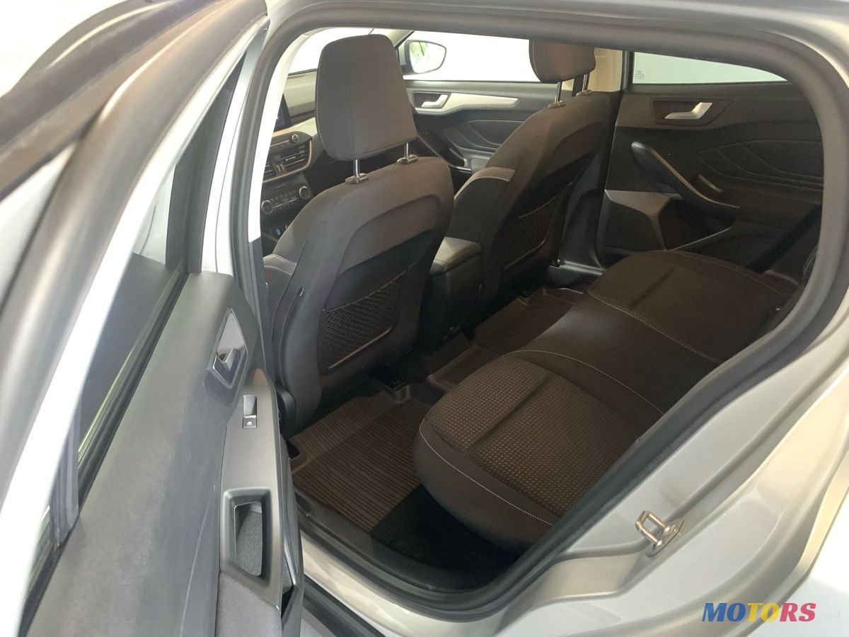 2018' Ford Focus photo #4