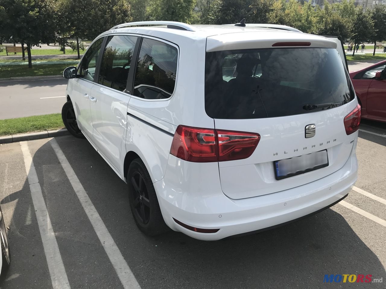 2014' SEAT Alhambra photo #1