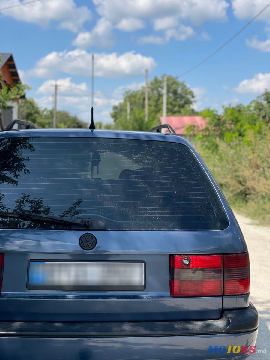 1994' Volkswagen Passat photo #3