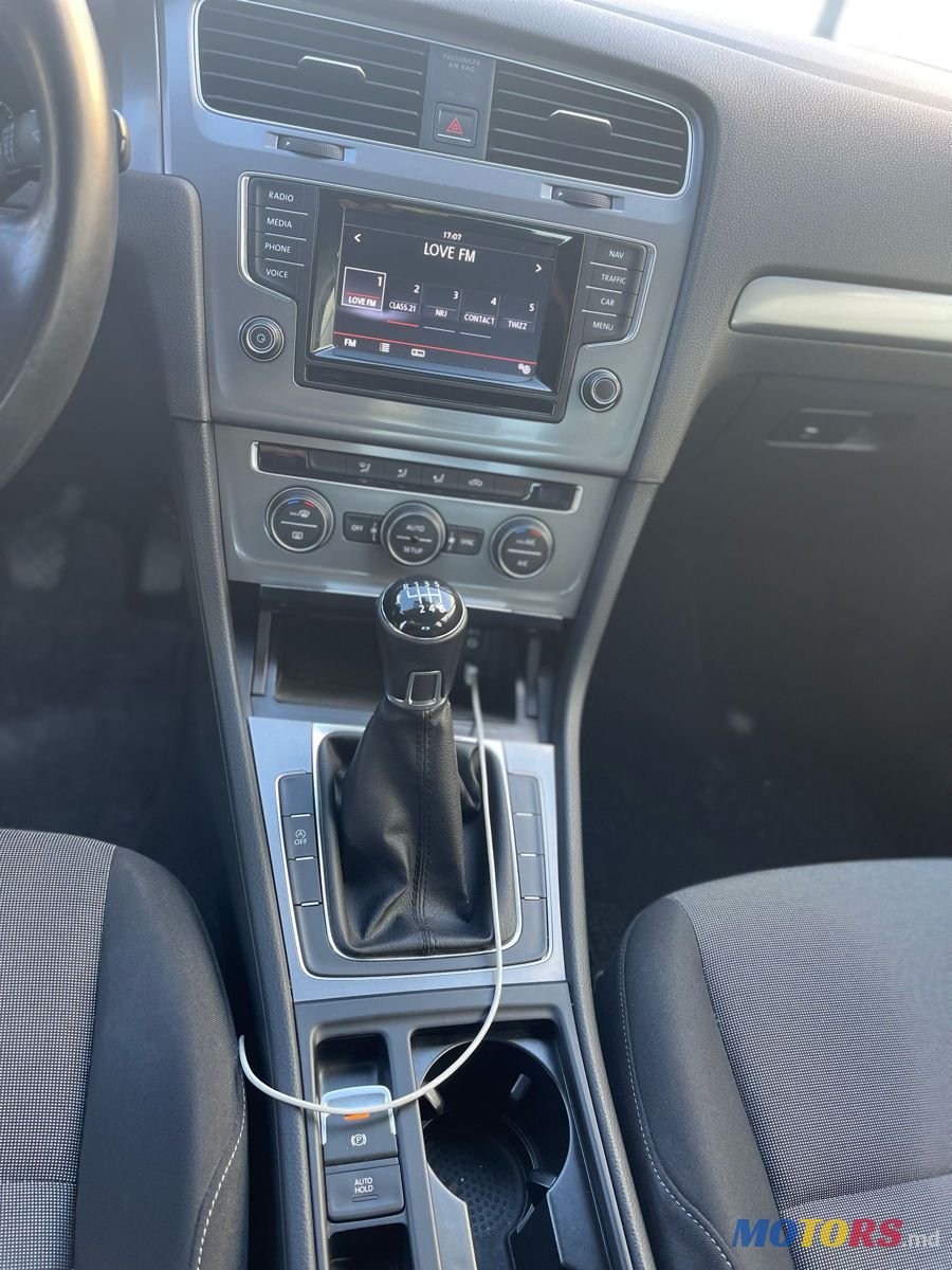 2013' Volkswagen Golf photo #4