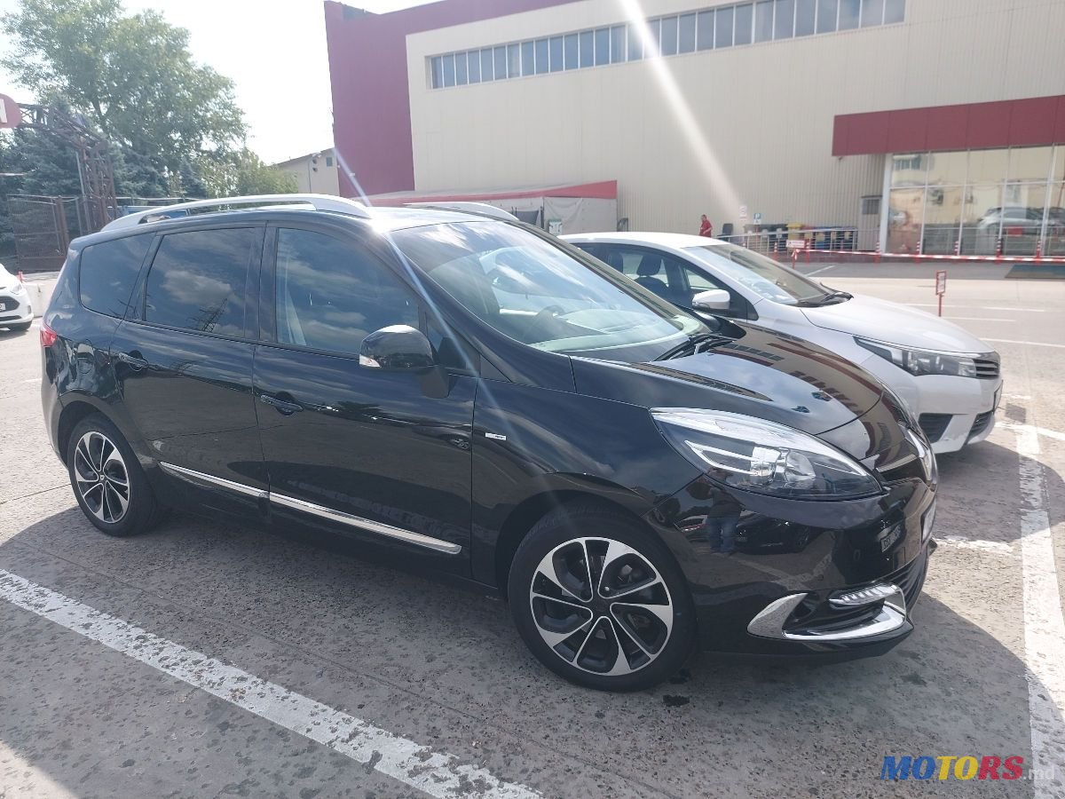 2015' Renault Grand Scenic photo #5