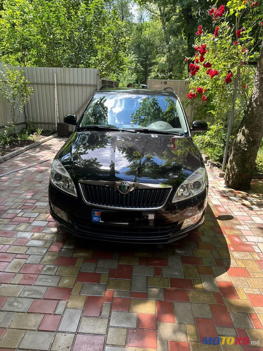 2013' Skoda Fabia photo #4