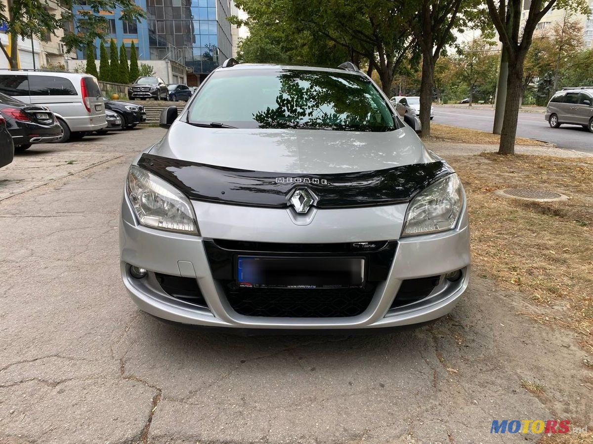 2012' Renault Megane photo #2
