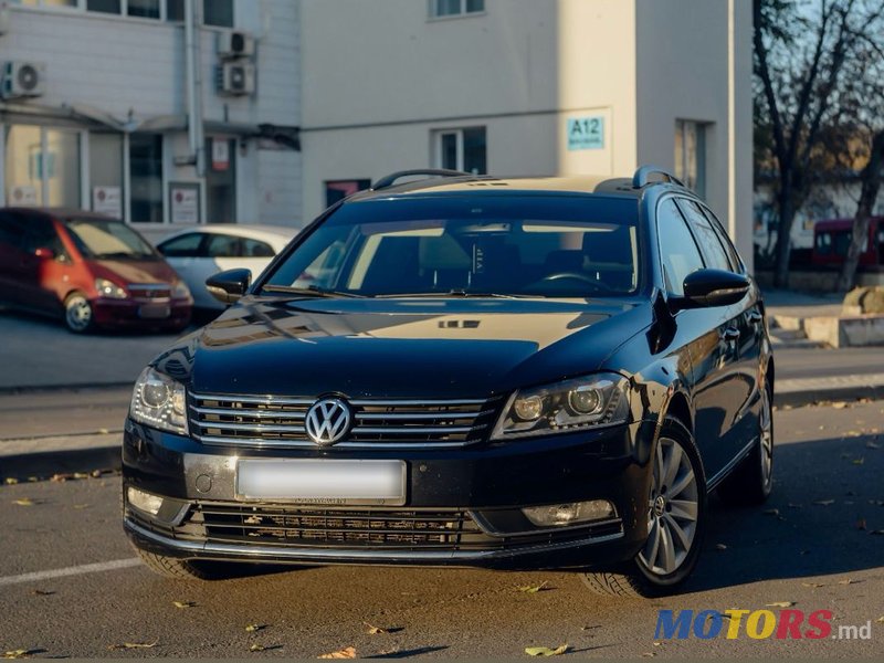 2014' Volkswagen Passat photo #2