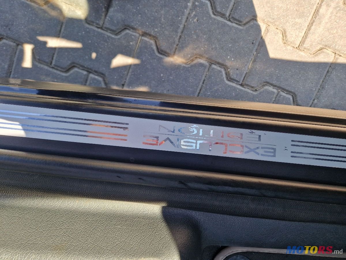 2009' Volkswagen Sharan photo #4