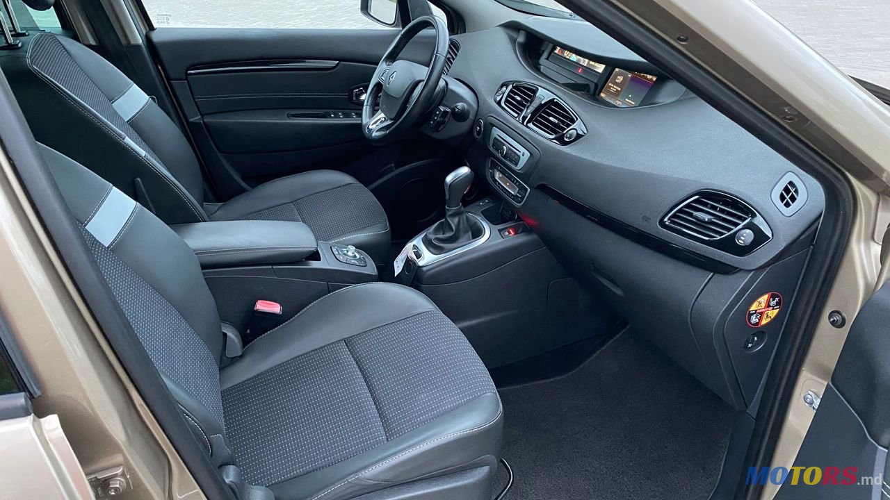 2014' Renault Grand Scenic photo #6