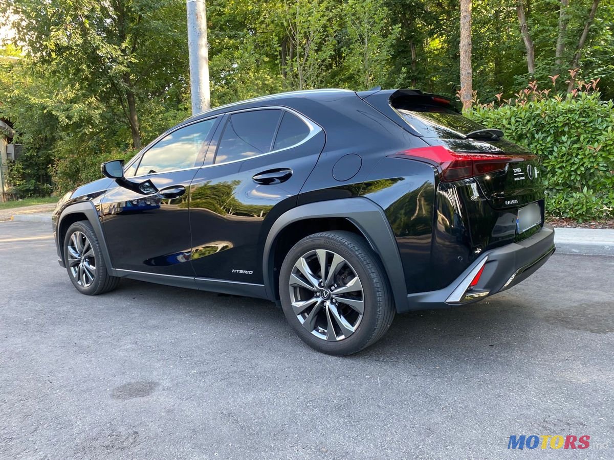 2019' Lexus UX photo #5