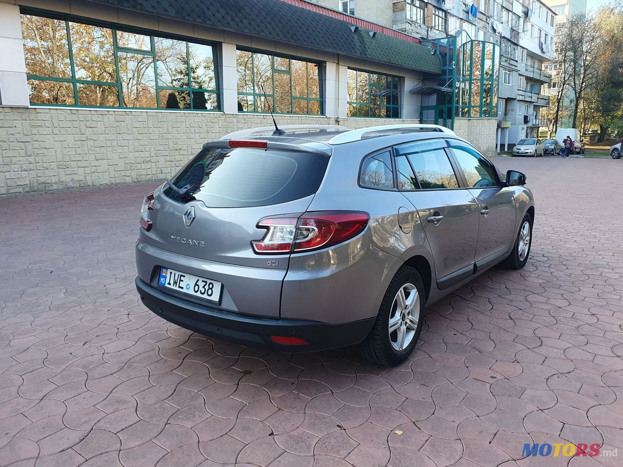 2010' Renault Megane photo #2
