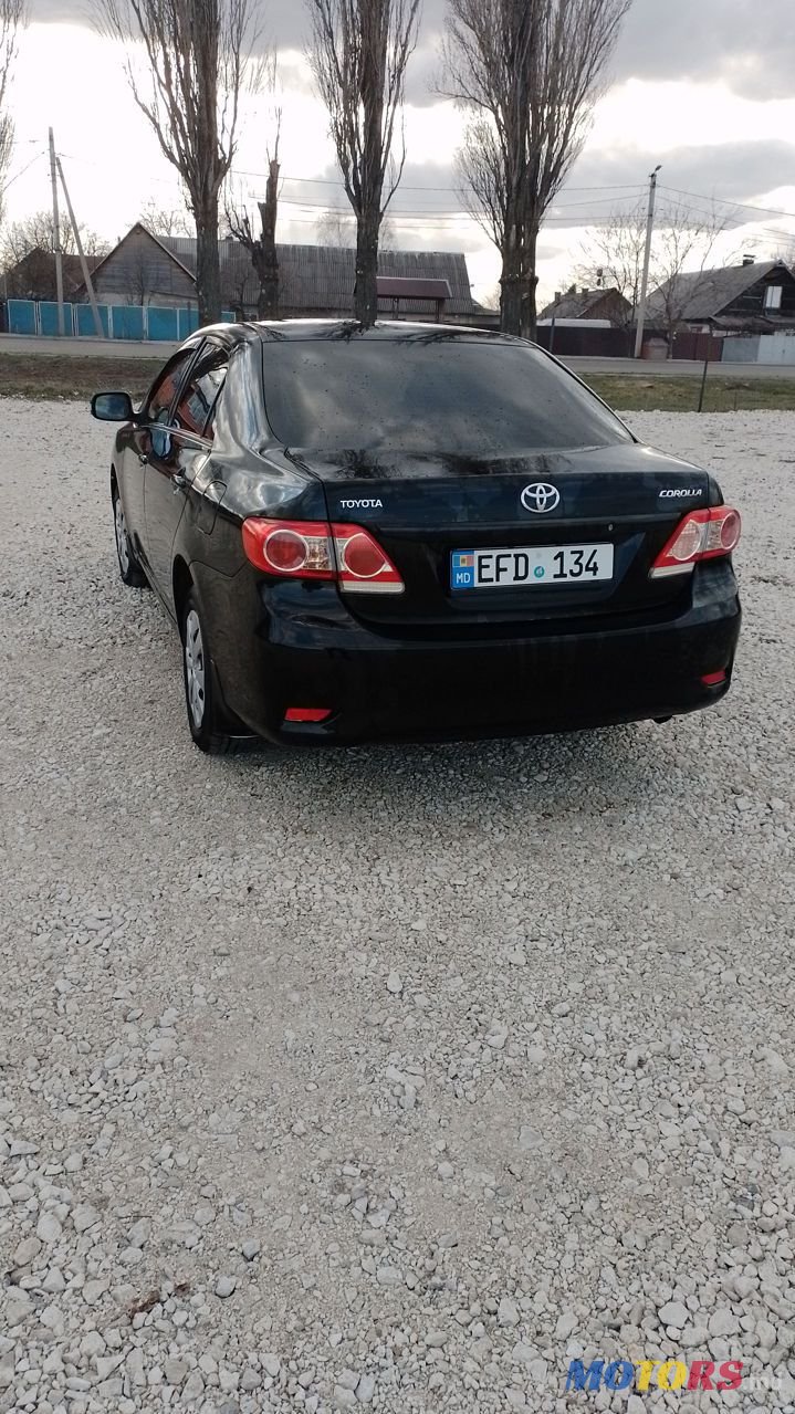 2011' Toyota Corolla photo #2