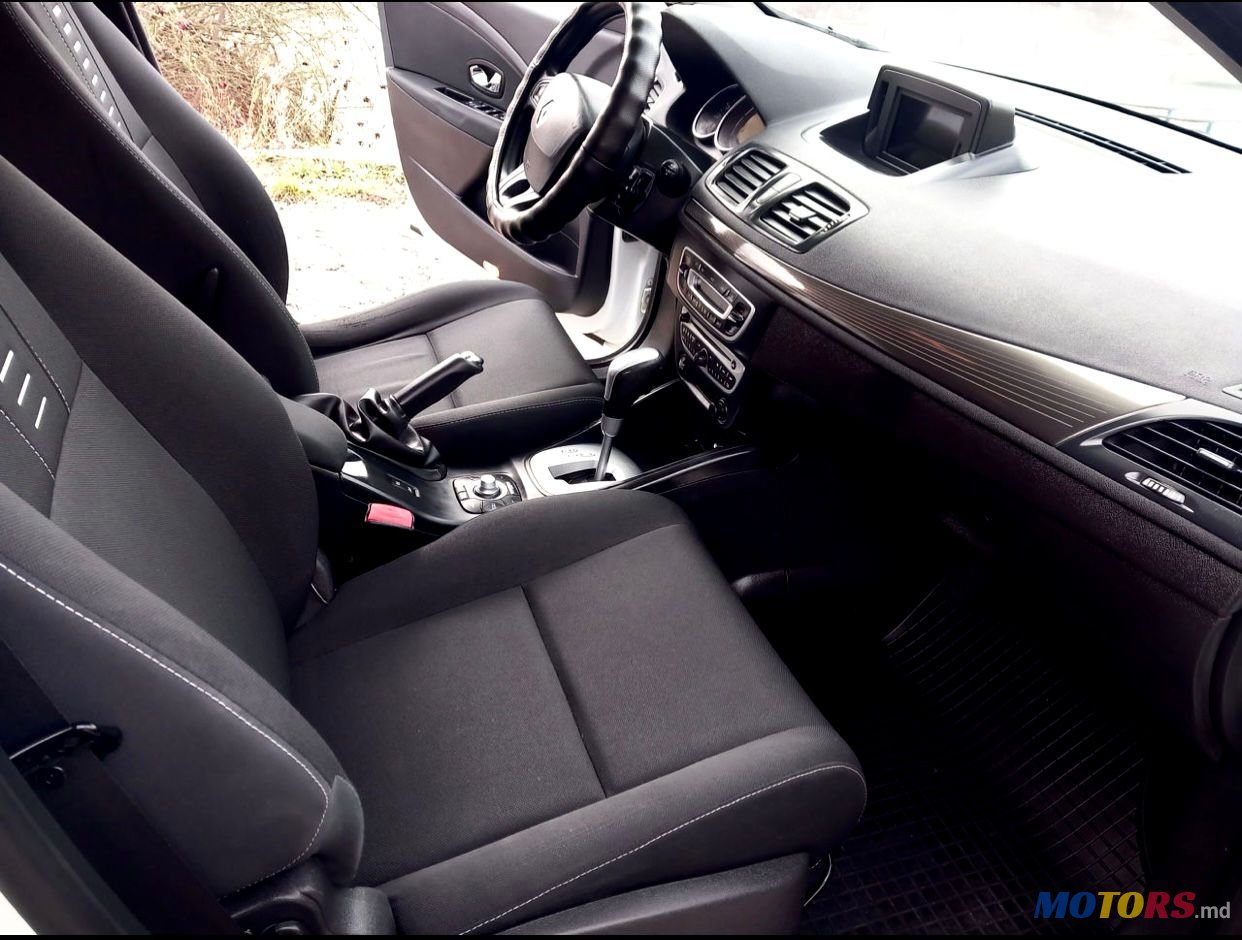 2013' Renault Megane photo #6