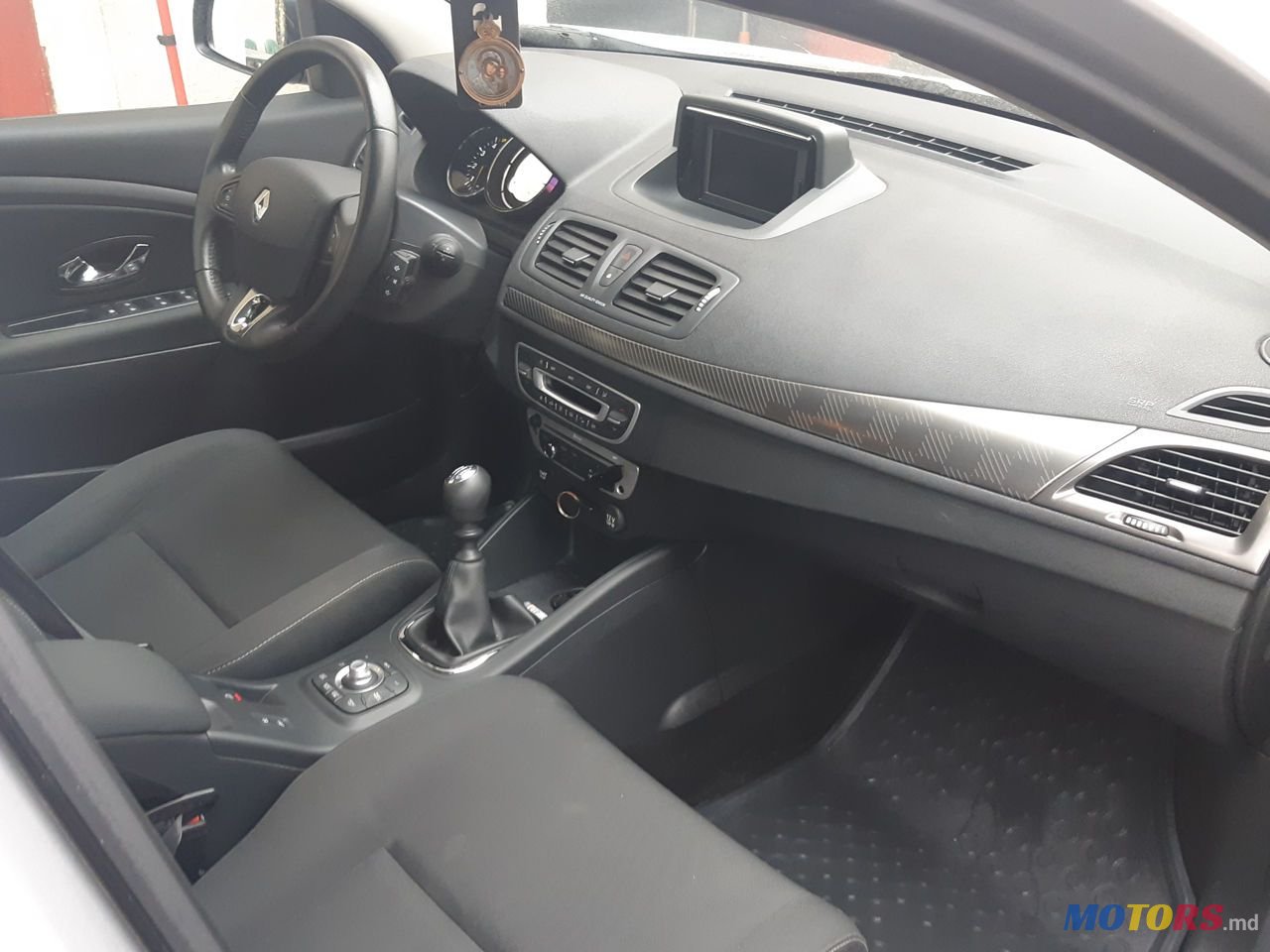 2013' Renault Megane photo #5