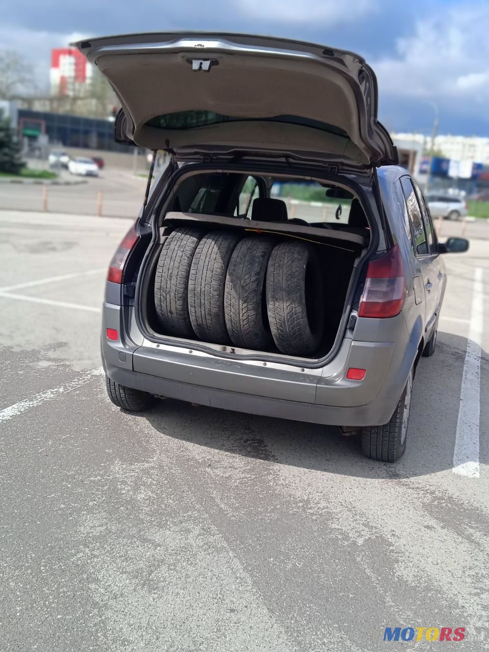 2005' Renault Scenic photo #2