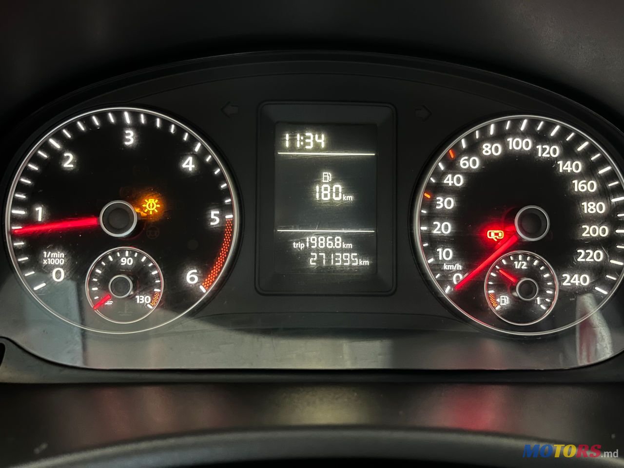 2013' Volkswagen Caddy photo #3