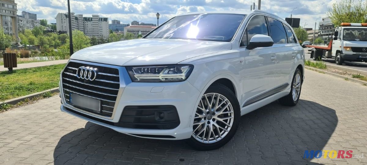 2016' Audi Q7 photo #2