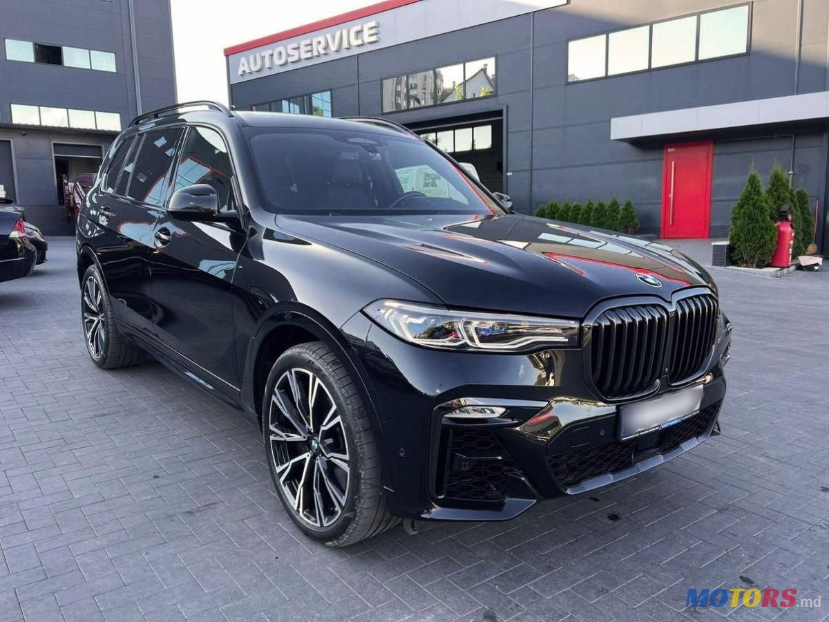 2021' BMW X7 photo #2