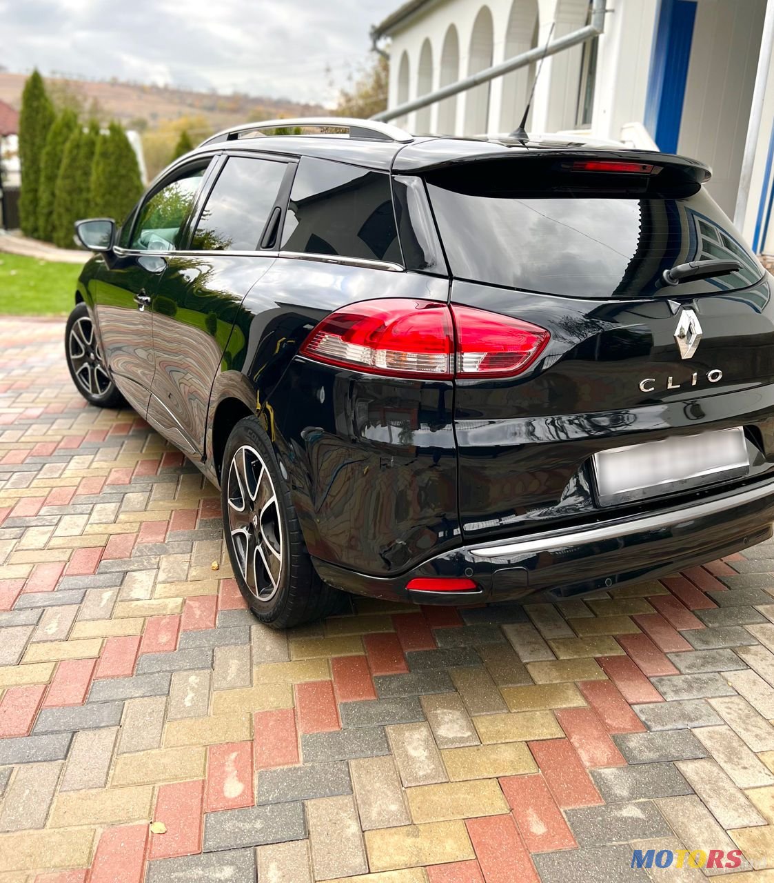 2015' Renault Clio photo #2