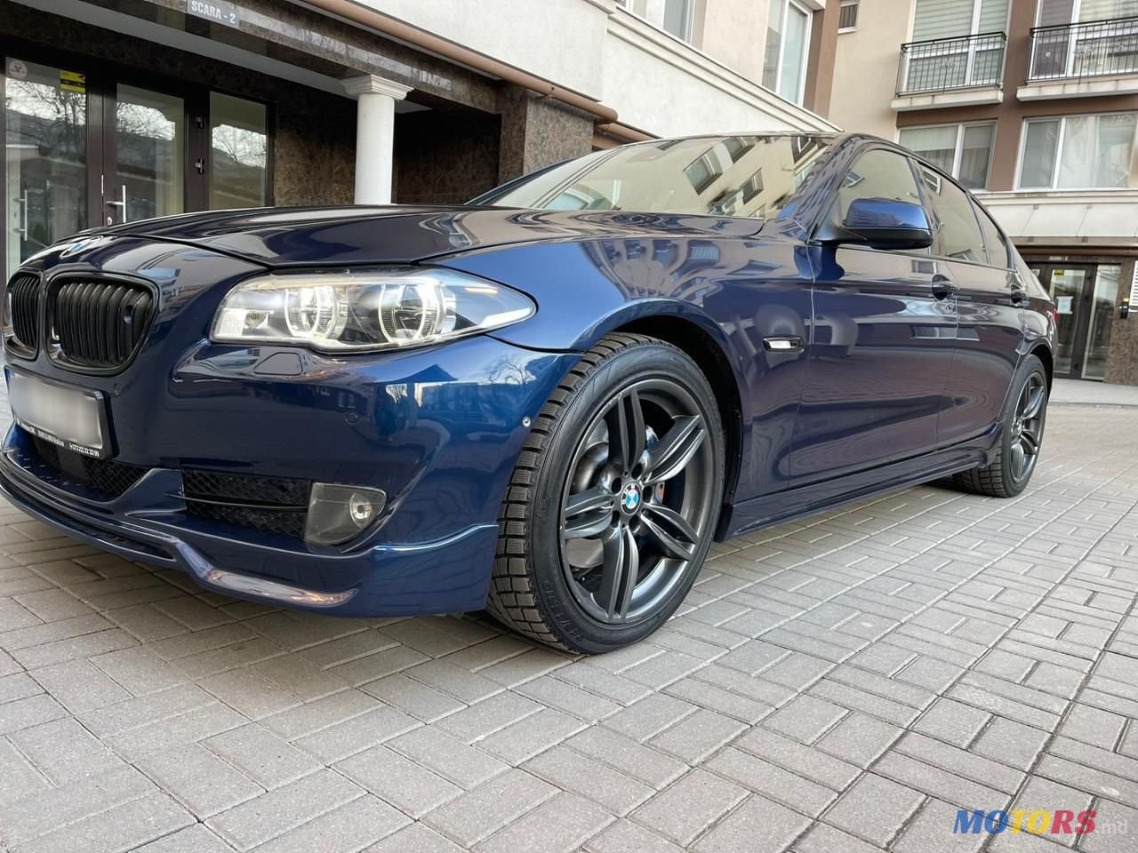 2010' BMW 5 Series photo #3