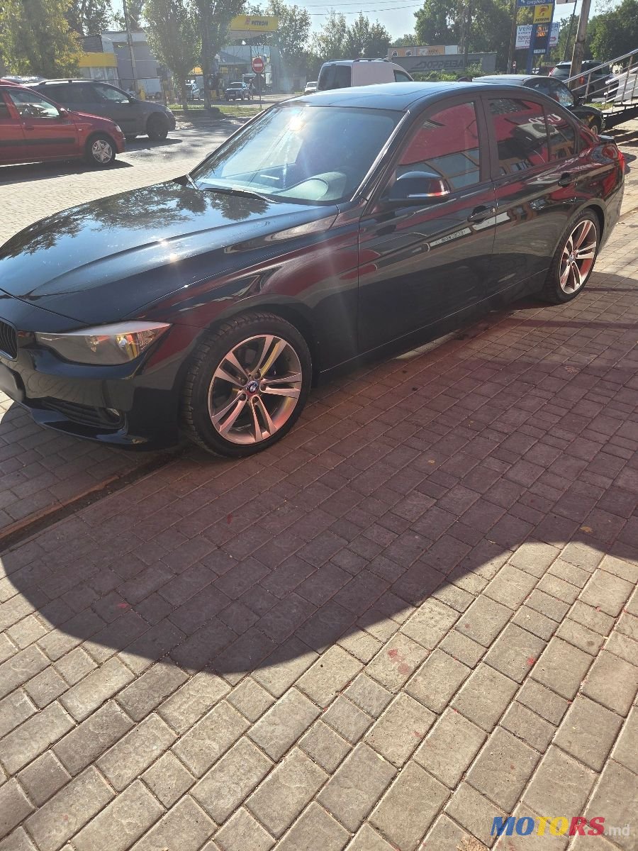 2013' BMW 3 Series photo #3