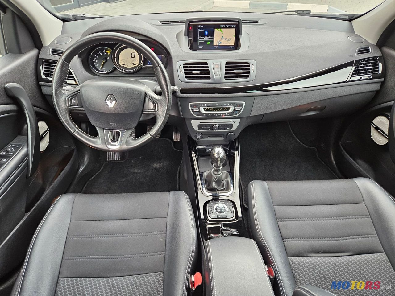 2015' Renault Megane photo #3