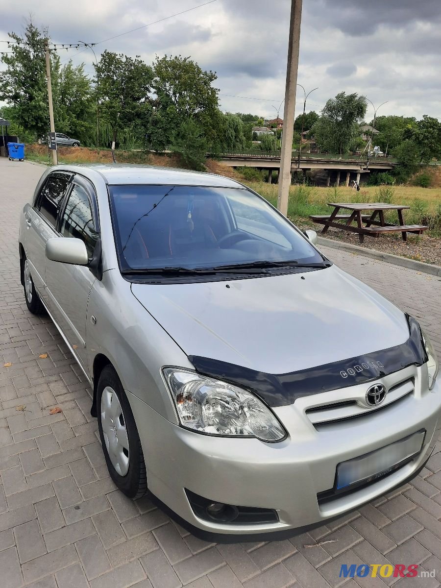 2005' Toyota Corolla photo #4