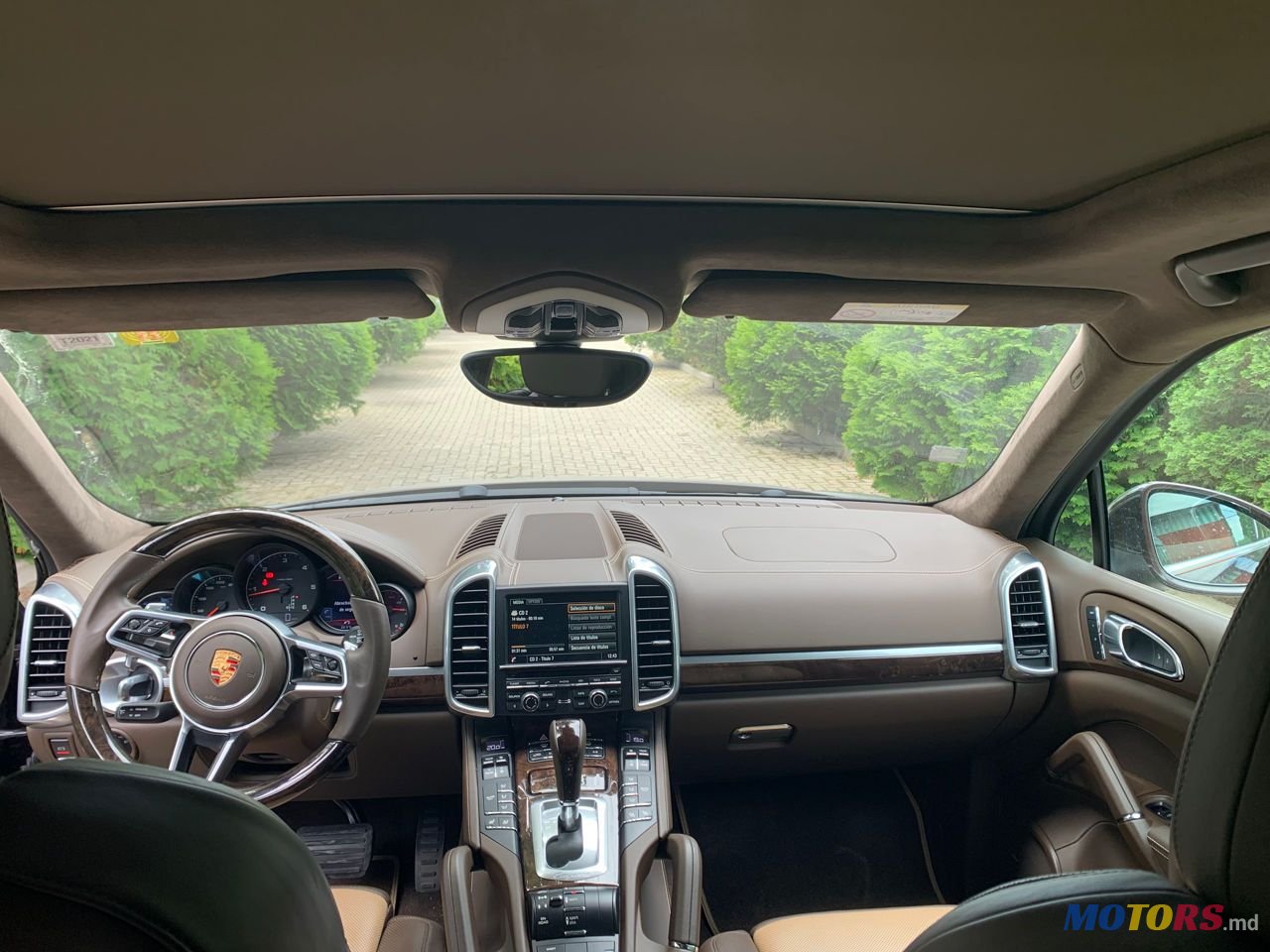 2015' Porsche Cayenne photo #5