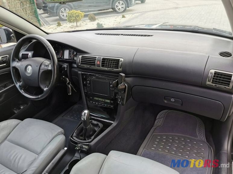 2005' Skoda Superb photo #2