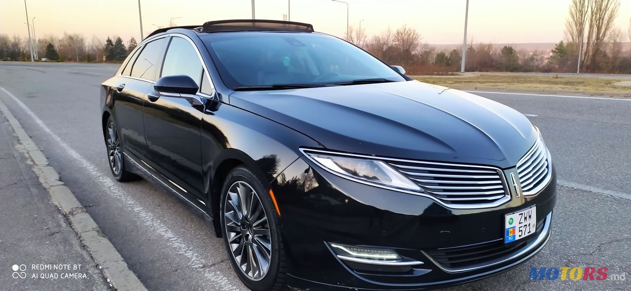 2013' Lincoln MKZ photo #1